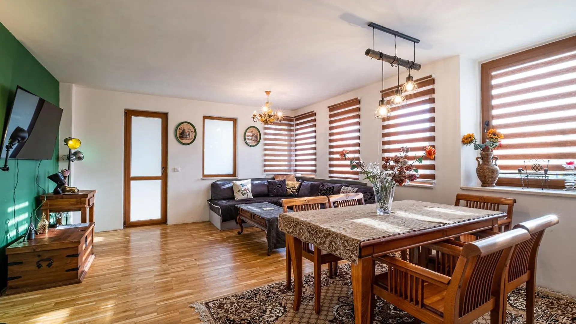 Roman Thermae 2Bdrm Sunny Apartment Varna Bulgaria